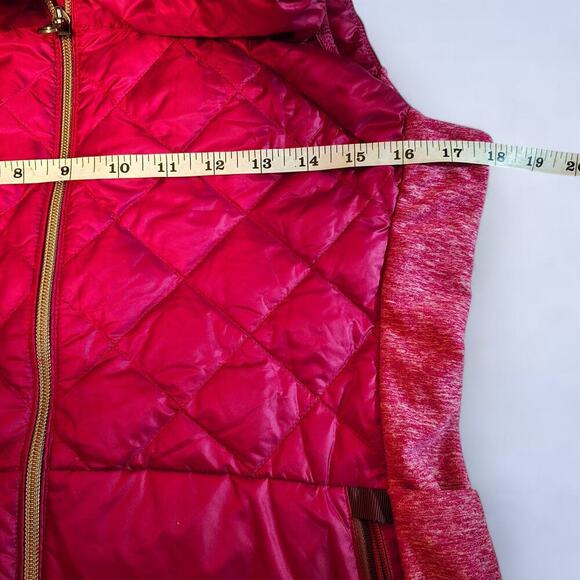Lululemon Down For A Run Vest in Berry Rumble - Size 8 - Picture 7 of 9